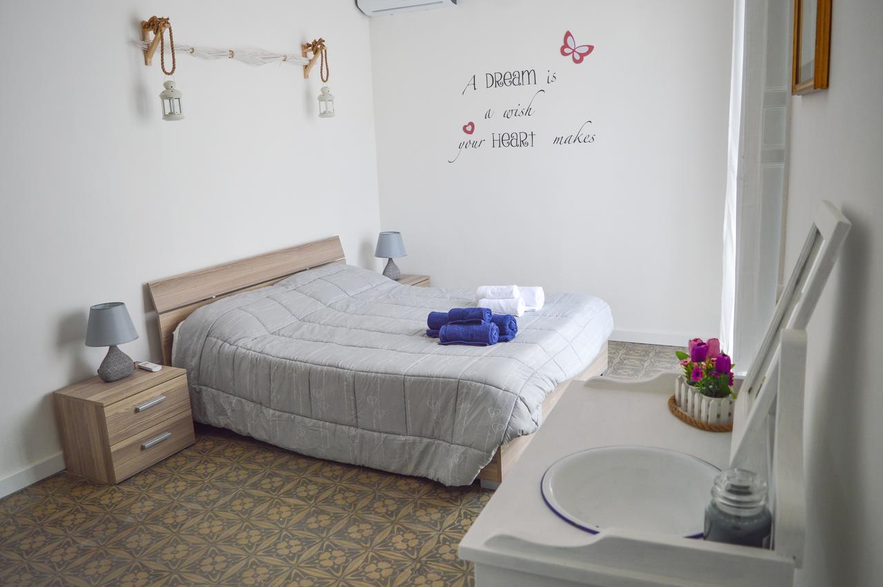 Sofia Pretty Appartament Palermo Bagian luar foto